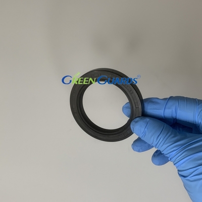 Bagian mesin pemotong rumput Seal minyak internal GE70825 Fits John Deere 7400 TerrainCut Trim dan mengelilingi mesin pemotong