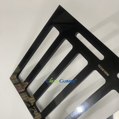 Bagian mesin pemotong rumput Tine pemegang penjaga, 4 Tine Dalam GTCU51886 Fits John Deere traktor-mounted aerator