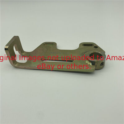 Braket - Roller RH Belakang GAMT5112 Cocok untuk Deere Greens Mesin Pemotong
